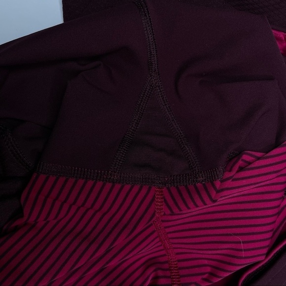 ❤️ LULULEMON 4 Red Cropped Leggings B11 - Picture 5 of 8